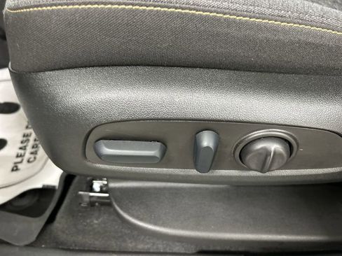 Certified 2023 Chevrolet Equinox LT AWD/4WD image 10
