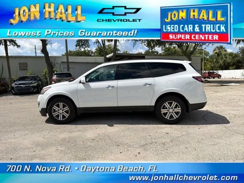 Used 2017 Chevrolet Traverse LT AWD/4WD image 5