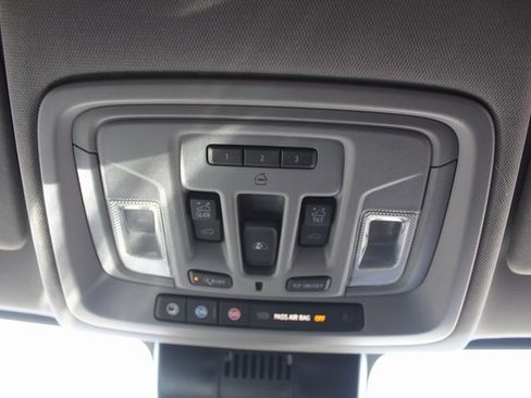 Used 2025 Chevrolet Silverado 1500 LTZ w/ LTZ Premium Texas Edition image 40