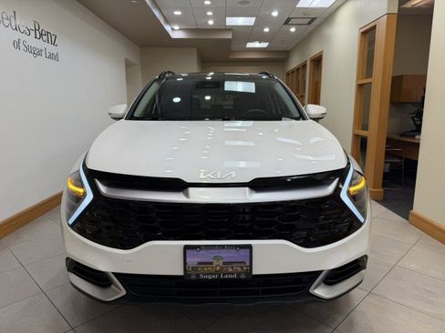Used 2025 Kia Sportage EX w/ EX Premium Package image 2