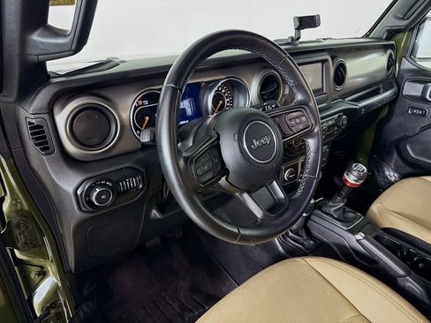 Used 2021 Jeep Wrangler Sport image 9