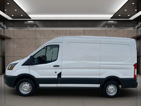 Used 2015 Ford Transit 250 130 Medium Roof image 8