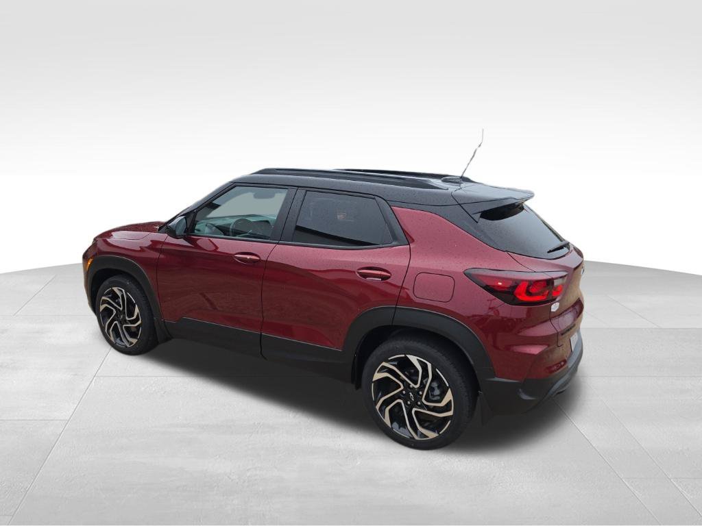 Used 2025 Chevrolet TrailBlazer RS w/ Convenience Package FWD image 13