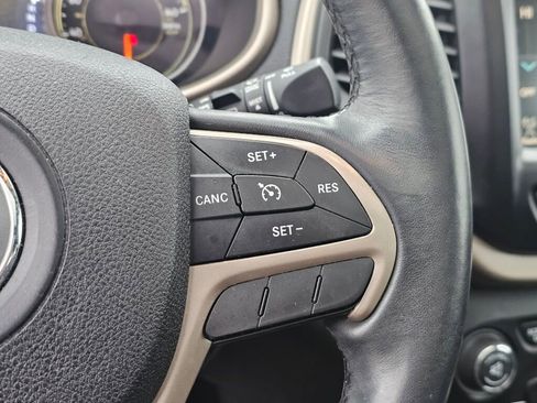 Used 2016 Jeep Cherokee Limited w/ Trailer Tow Group image 34