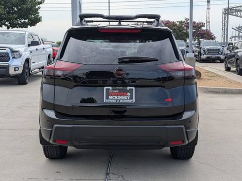 Used 2025 Nissan Rogue SV AWD/4WD image 7