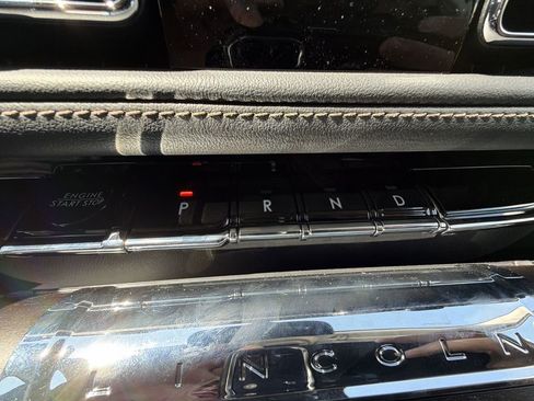 New 2026 Lincoln Aviator Reserve AWD/4WD image 12