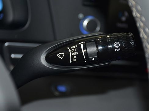 New 2026 Hyundai Elantra Sport FWD image 14