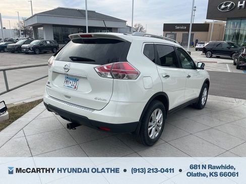 Used 2015 Nissan Rogue SV w/ SV Premium Package image 13