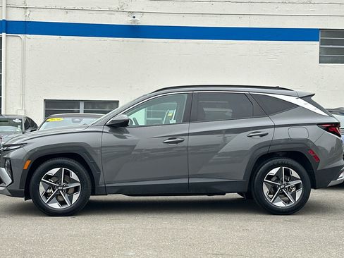 Used 2025 Hyundai Tucson SEL FWD image 7