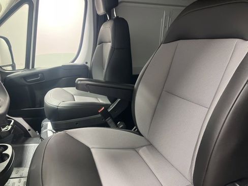 New 2026 RAM ProMaster 2500 w/ Convenience Group image 8