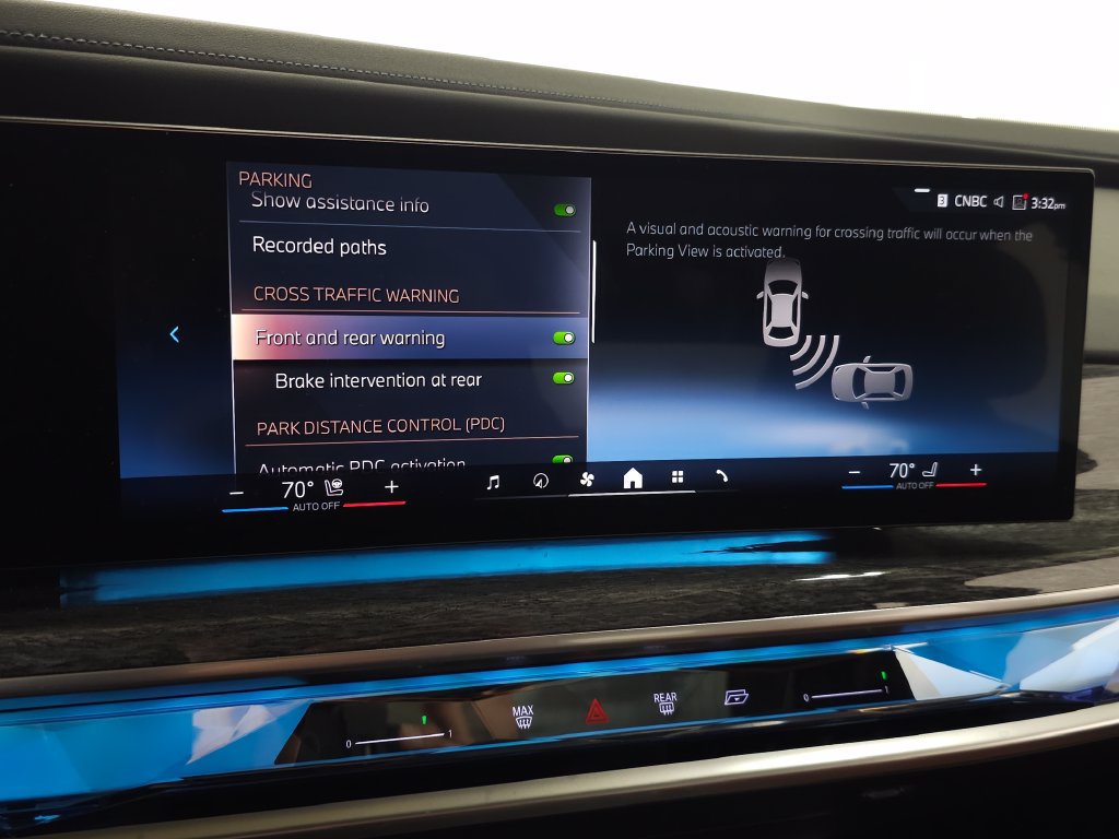Used 2023 BMW 760i xDrive AWD/4WD image 28