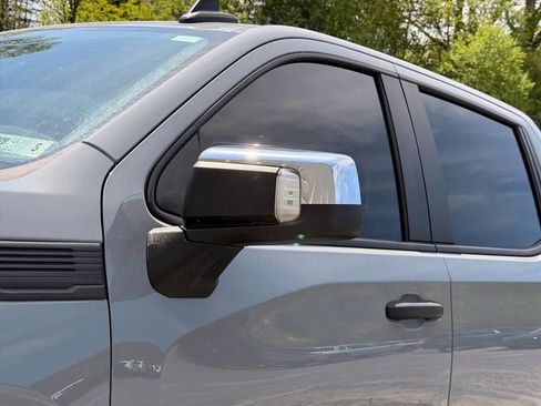 Used 2024 GMC Sierra 1500 Pro w/ Pro Value Package AWD/4WD image 4