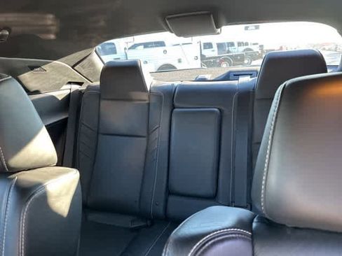 Used 2016 Dodge Challenger SRT w/ Technology Group image 5