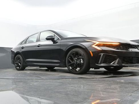 Used 2026 Kia K5 GT-Line w/ GT-Line Premium Package FWD image 9