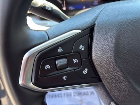 Used 2024 Chevrolet Trax ACTIV w/ Sunroof Package FWD image 33