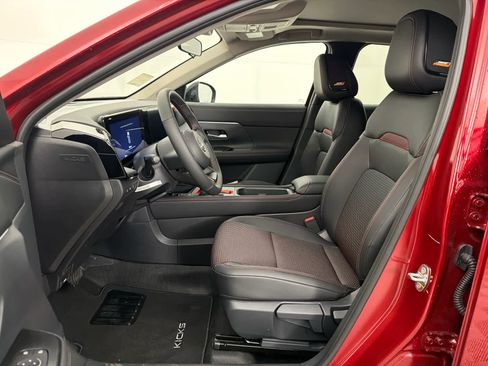 New 2026 Nissan Kicks SR w/ SR Premium Package image 10