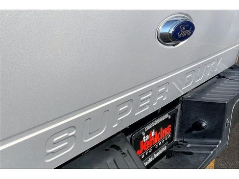 Used 2015 Ford F350 Lariat w/ Lariat Ultimate Package AWD/4WD image 9