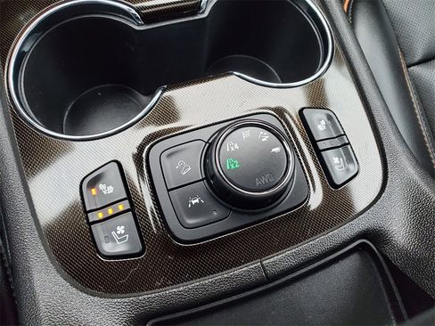 Used 2023 GMC Acadia AT4 w/ Technology Package image 28