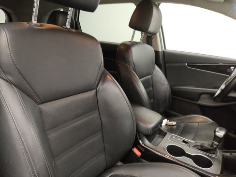 Used 2019 Kia Sorento EX FWD image 21