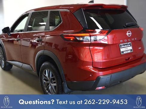 Used 2024 Nissan Rogue S AWD/4WD image 4