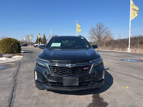 Used 2023 Chevrolet Equinox RS image 2