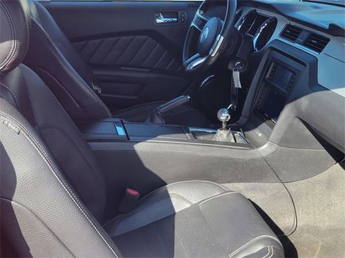 Used 2012 Ford Mustang Premium image 15
