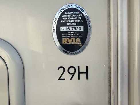 Used 2017 Ford E-450 and Econoline 450 Super Duty w/ Motorhome Prep Package RWD image 9