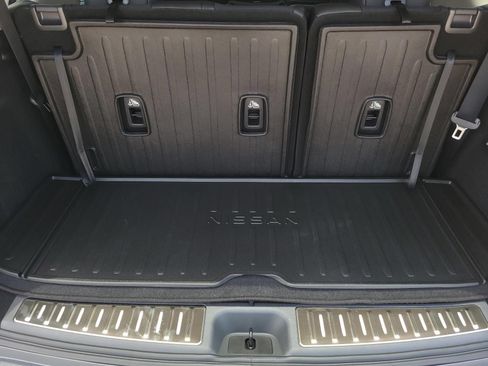 New 2026 Nissan Pathfinder Platinum w/ Accent Package FWD image 12