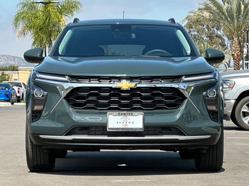 New 2026 Chevrolet Trax LT FWD image 9