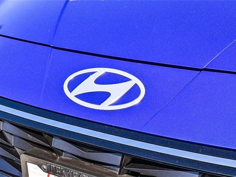 Certified 2025 Hyundai Elantra SEL image 13