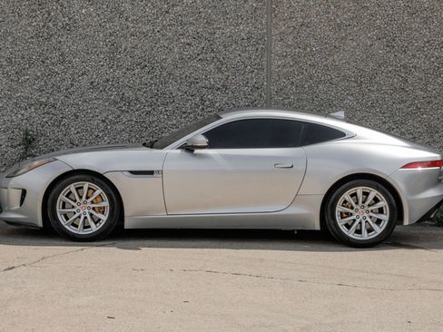 Used 2017 Jaguar F-TYPE Coupe RWD image 12