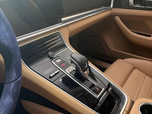 Certified 2023 Porsche Panamera 4 Platinum Edition AWD/4WD image 6