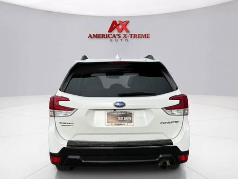 Used 2020 Subaru Forester Premium AWD/4WD image 4