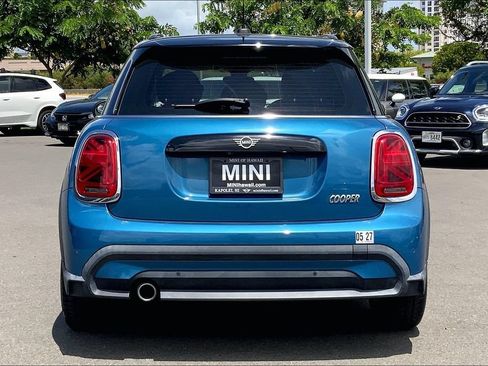Used 2022 MINI Cooper 4-Door Hardtop FWD image 4