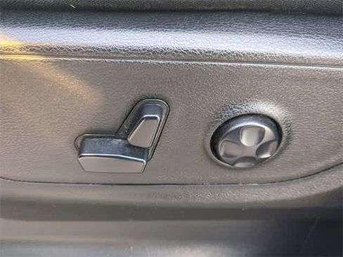 Used 2020 RAM 1500 Big Horn image 17