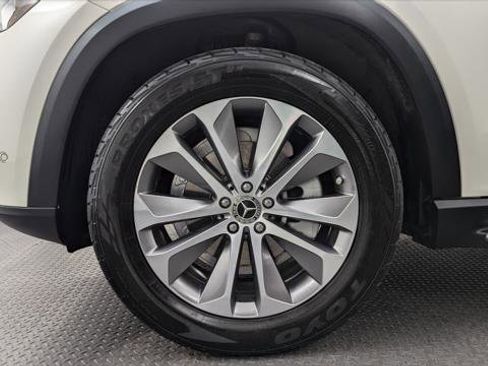 Used 2020 Mercedes-Benz GLE 350 w/ Premium Package image 32