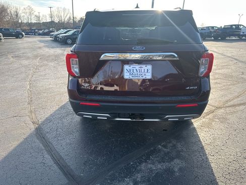 Used 2022 Ford Explorer XLT w/ Equipment Group 202A image 4