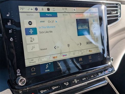 New 2026 Jeep Grand Wagoneer L Limited image 18