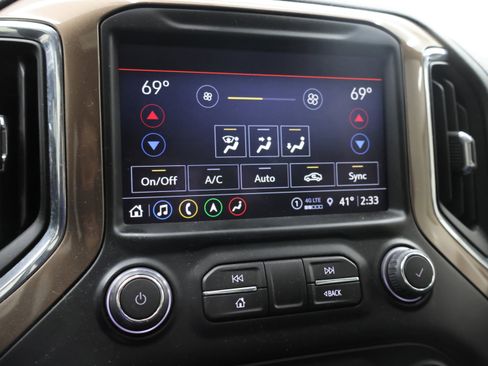 Used 2023 Chevrolet Silverado 2500 High Country image 62