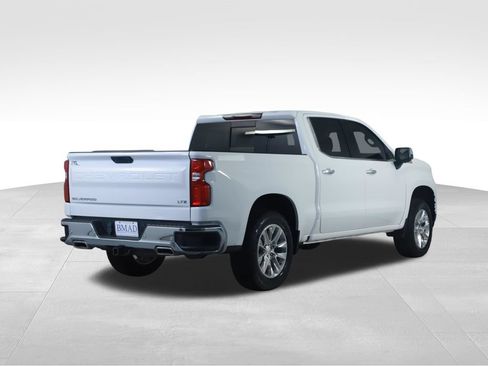 Used 2021 Chevrolet Silverado 1500 LTZ AWD/4WD image 12