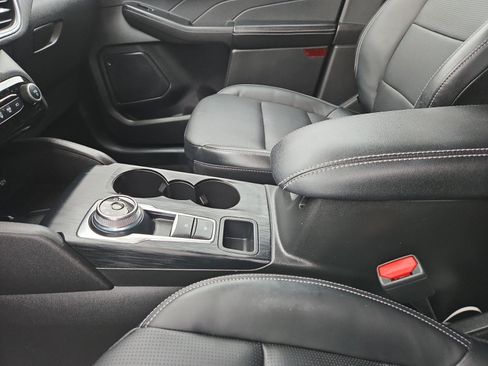 Used 2023 Ford Escape Platinum image 22