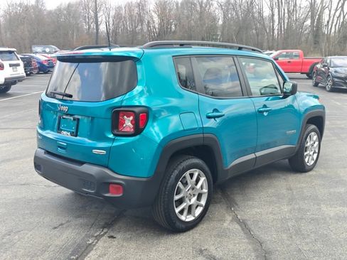 Used 2022 Jeep Renegade Latitude image 6