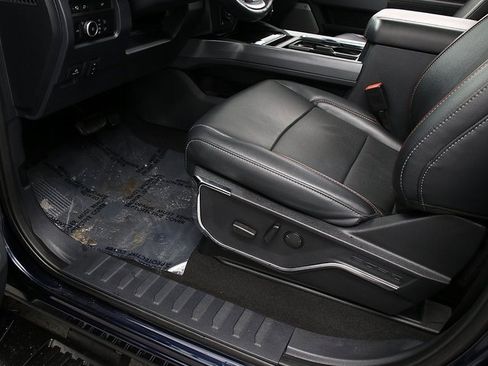 Used 2024 Ford F250 Lariat w/ Sport Appearance Package image 25