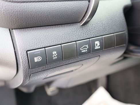 Used 2022 Toyota Camry SE image 15