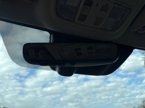 Used 2018 Honda Accord EX-L image 32