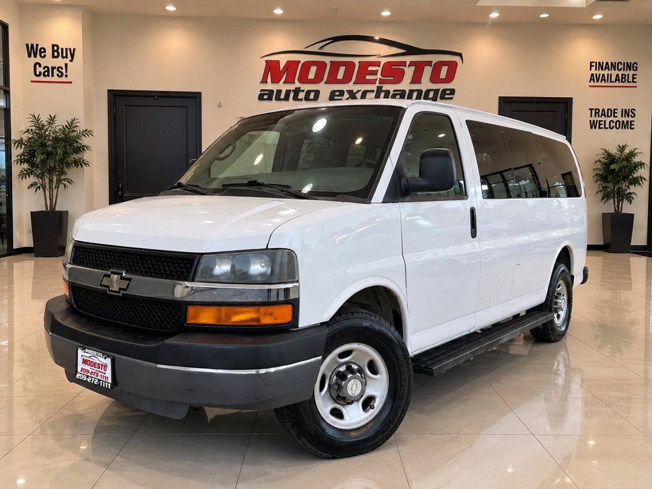 Used 2010 Chevrolet Express 3500 LT w/ LT Preferred Equipment Group RWD image 8