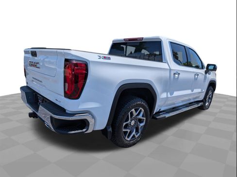 New 2026 GMC Sierra 1500 SLT AWD/4WD image 4