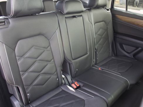 New 2026 Volkswagen Atlas SE AWD/4WD image 36