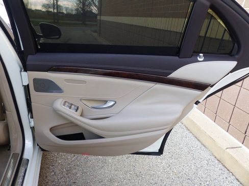 Used 2016 Mercedes-Benz S 550 4MATIC Sedan image 43