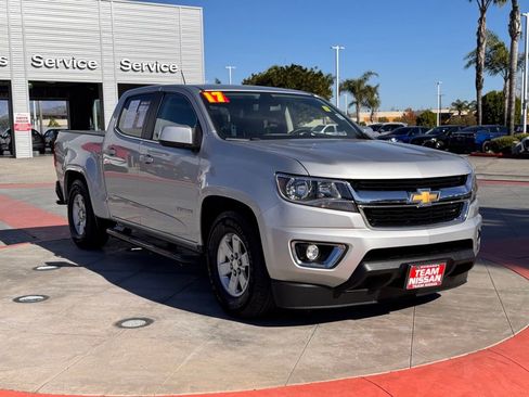 Used 2017 Chevrolet Colorado W/T w/ WT Convenience Package image 2